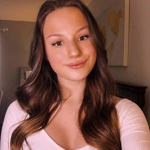 Meet your Posher, Rose